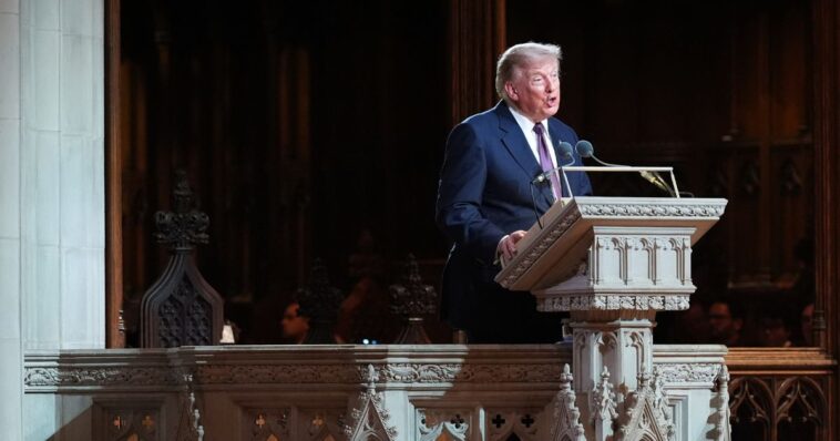 watch:-trump-ends-eulogy-for-‘beloved-friend’-lindsey-graham-by-quoting-scripture
