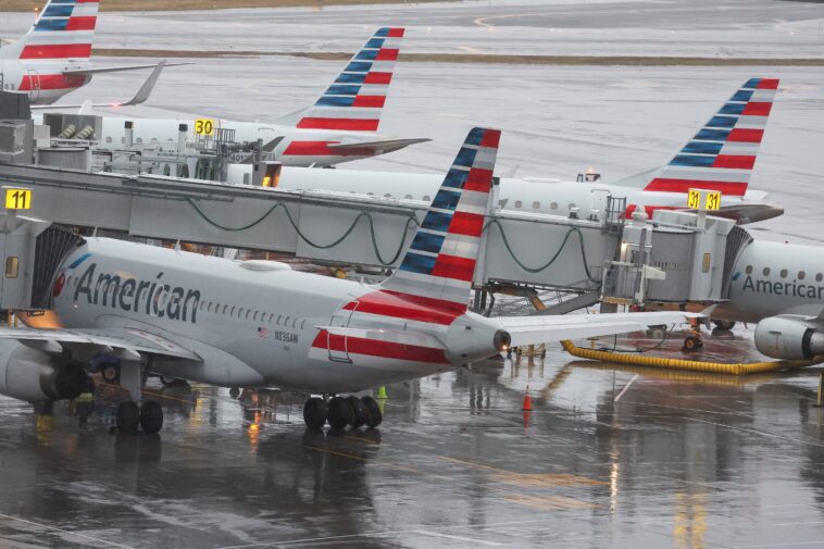 american-airlines-resumes-flights-after-it-issue-forced-brief-nationwide-halt