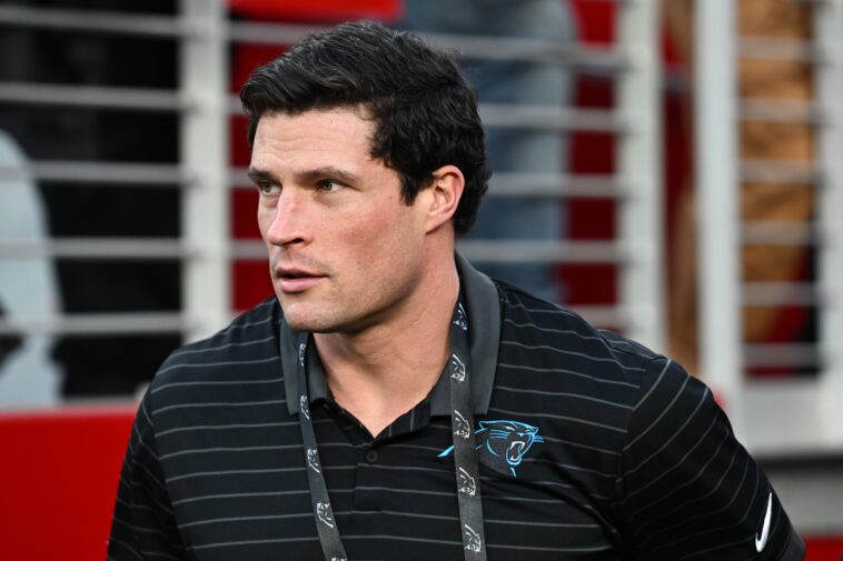 luke-kuechly-wins-job-as-netflix’s-no.-1-game-analyst