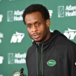 geno-smith-laments-being-a-potential-jets-‘distraction’-in-tumultuous-offseason