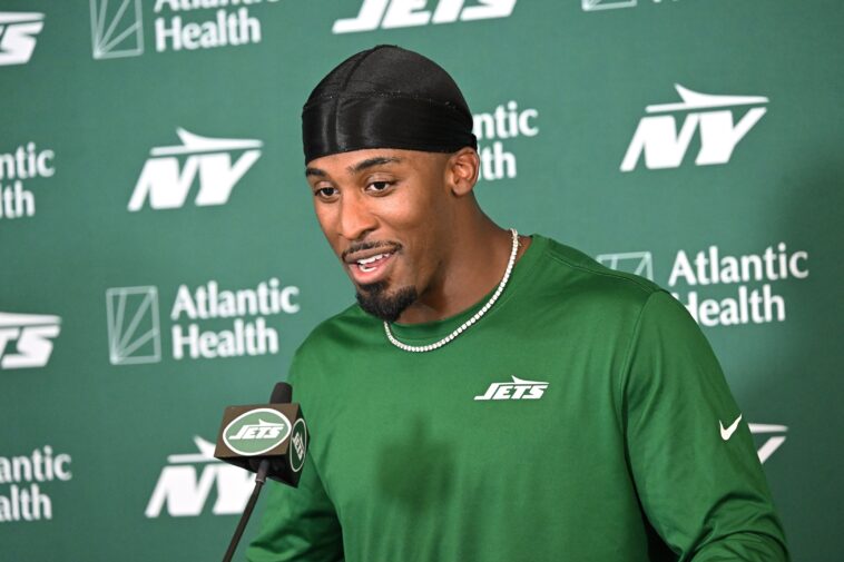 breece-hall-‘more-hungry’-to-prove-himself-after-landing-$43.5-million-jets-deal