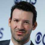 report:-cbs-rules-on-tony-romo’s-future-after-owi-arrest