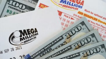 mega-millions-ticket-holder-wins-$800m-jackpot