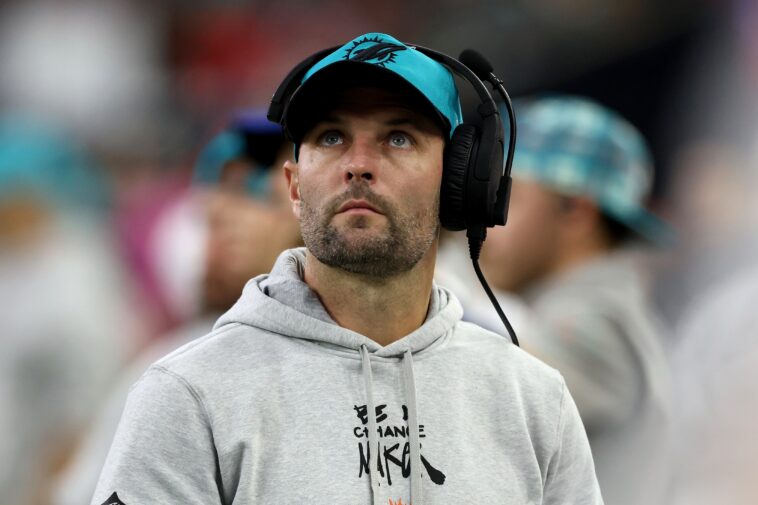 commanders-tap-wes-welker-to-replace-tight-ends-coach-fired-after-dwi-arrest