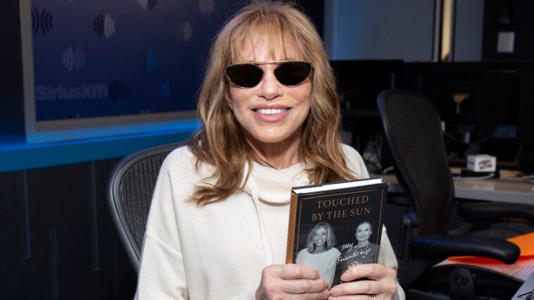 carly-simon-reveals-the-common-condition-that-masked-her-parkinson’s-diagnosis
