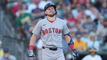 red-sox-infielder-curtis-mead-to-miss-time-with-broken-left-wrist-injury