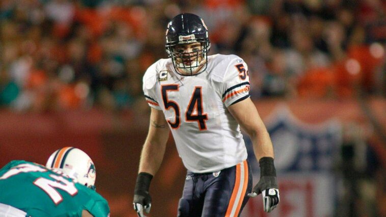 bears-legend-brian-urlacher-talks-team’s-likely-move,-usc-son’s-college-career