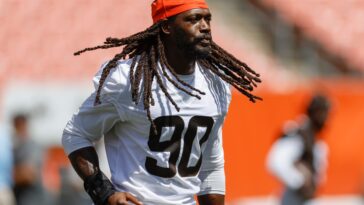 jadeveon-clowney-visits-browns-to-explore-possible-reunion-after-myles-garrett-trade