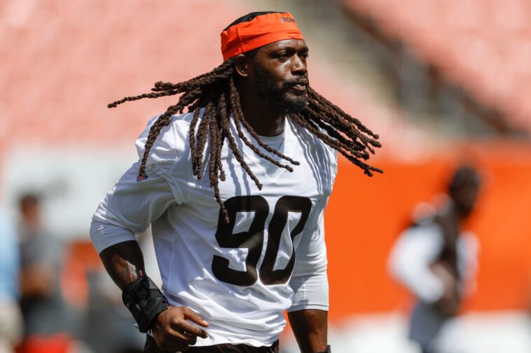 jadeveon-clowney-visits-browns-to-explore-possible-reunion-after-myles-garrett-trade