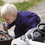 idaho-boy’s-dream-of-kid-sized-garage-comes-true-after-he-overcomes-brain-tumor