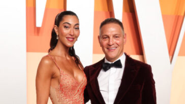 hollywood-mogul-ari-emanuel-backs-paramount-warner-bros.-merger