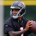 falcons-quarterback-competition-takes-early-hit-as-tua-tagovailoa-suffers-‘flare-up’-in-training-camp
