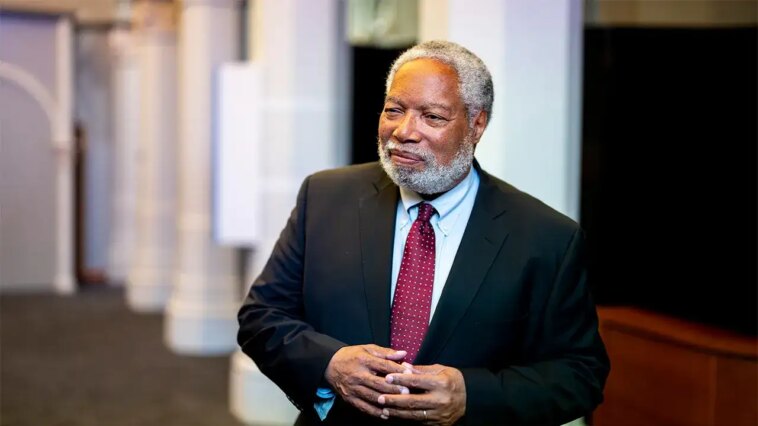 smithsonian-exec-who-said-dei-‘must-be-at-the-center’-of-institutions-is-raking-in-eye-popping-salary