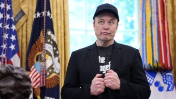 elon-musk-set-to-swoop-in-and-give-republicans-a-last-minute-midterms-boost:-report