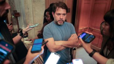 capitol-sex-scandals-spark-push-to-ban-house-lawmakers-from-sleeping-with-staffers