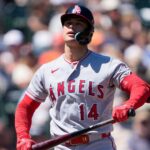 angels-trade-logan-o’hoppe,-chase-silseth-to-rangers-for-prospect-angel-arredondo