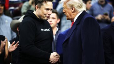 elon-musk-jumps-back-in-to-help-with-trump’s-midterm-fight