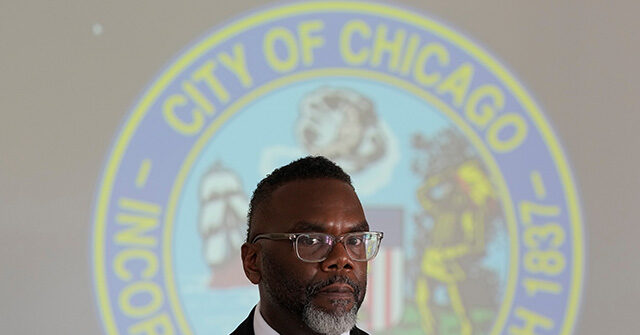 chicago-mayor-signs-executive-order-on-firearm-purchases