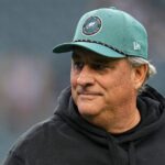 watch:-eagles-defensive-coordinator-repeatedly-mocks-fauci-during-news-conference