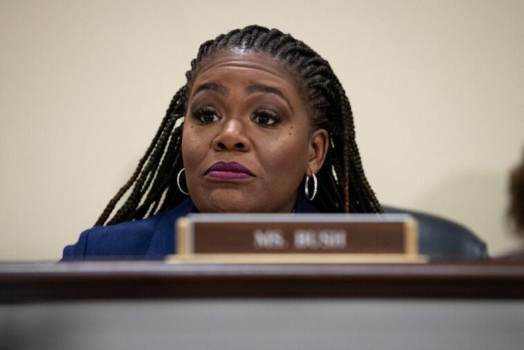 the-cori-bush-comeback?-ex-squad-member-hopes-to-ride-left-wing-wave-back-to-congress