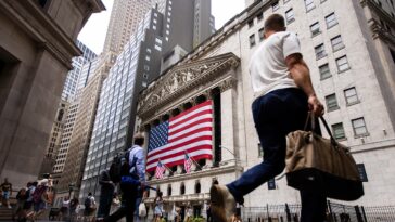 the-rich-have-one-financial-habit-most-americans-ignore-at-their-peril