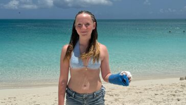 texas-teen-bitten-by-barracuda-in-popular-vacation-spot-after-bracelet-glints-in-water