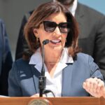 ny-sheriff-defies-kathy-hochul’s-new-law-that-seeks-to-block-law-enforcement-from-working-with-ice
