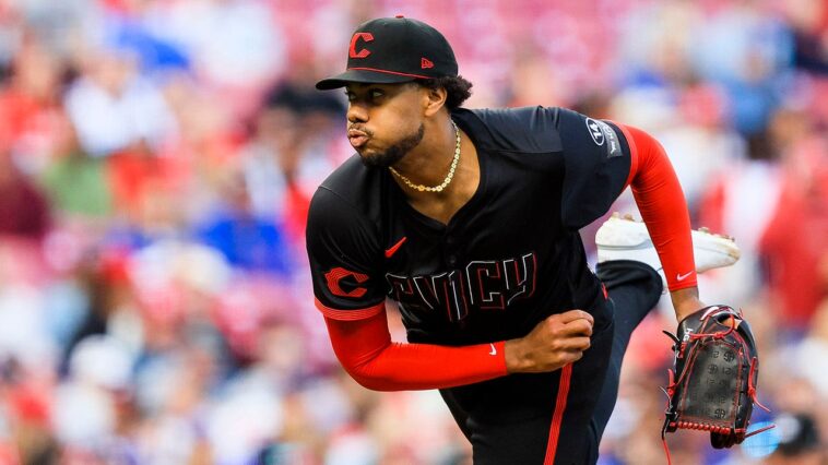 why-the-under-on-runs-looks-like-the-smart-baseball-play-when-pirates-visit-the-reds-tonight