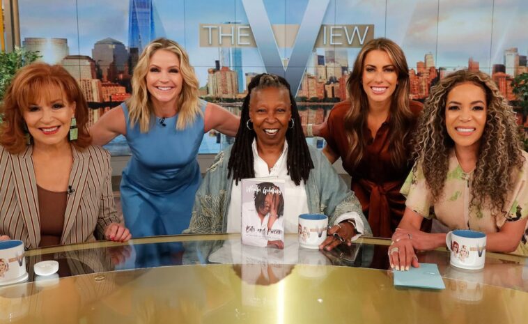 ‘the-view’-is-afraid-of-conservative-views-and-they-keep-lying-about-it