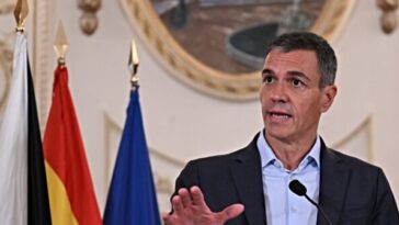 spain’s-vox-conservatives:-put-socialist-pm-on-‘defendant’s-bench’-after-moroccan-invasion