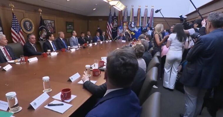 watch:-trump-slams-tim-walz-over-minnesota-cyber-attack-before-kicking-press-out-of-cabinet-meeting-–-“massive”-findings-on-corruption-in-mn-“happening-right-now”