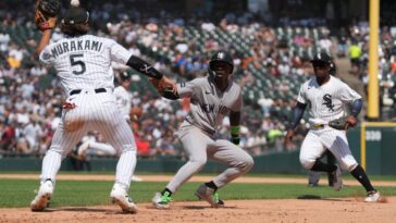 jazz-chisholm-gets-day-off-after-another-yankees-injury-scare
