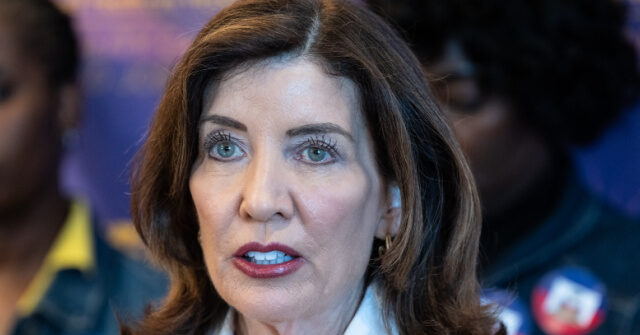 report:-poll-shows-gov.-hochul-clinging-to-4-point-lead-as-voters-sour
