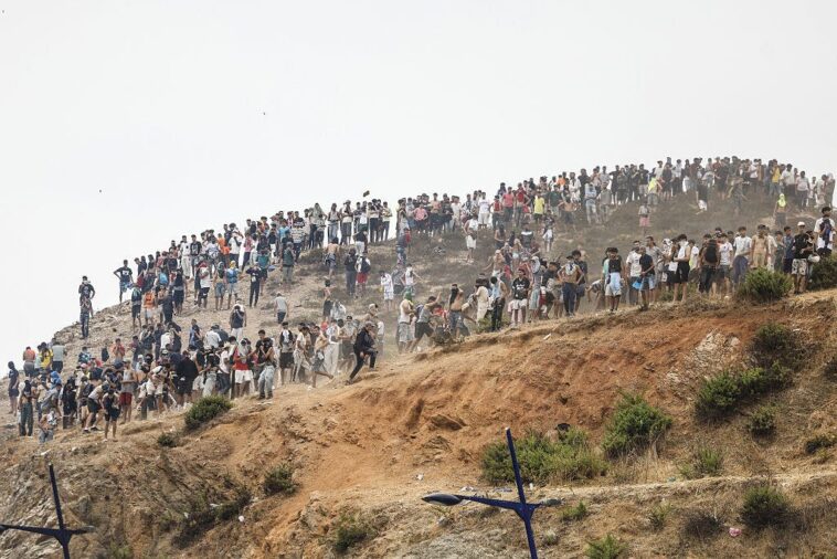 terrified-spanish-woman-cries-out-for-help-over-migrant-invasion