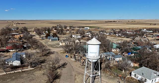 tiny-colorado-town-declared-abandoned-after-resignations,-town-hall-brawls,-bad-water-supply