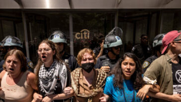 trump-bank-regulators-move-to-curb-‘cra-goldmine’-for-leftwing-activists