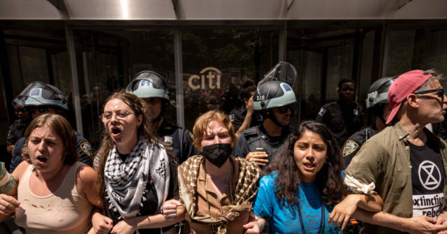 trump-bank-regulators-move-to-curb-‘cra-goldmine’-for-leftwing-activists
