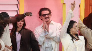 queer-fans-of-disney-star-pedro-pascal-revolt-over-topless-yacht-photos-with-rumored-boyfriend