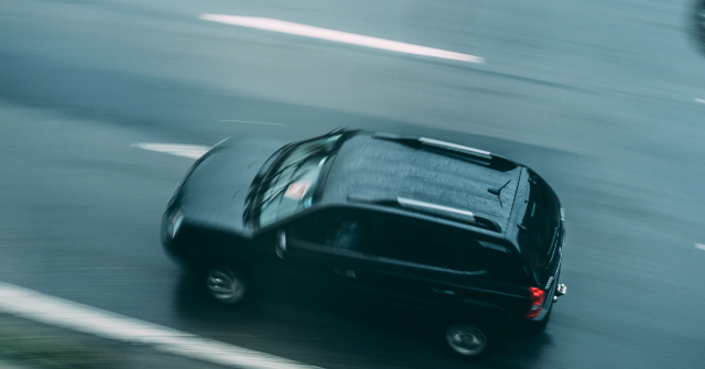 watch:-rogue-tire-smashes-into-suv’s-front-end-on-philadelphia-highway