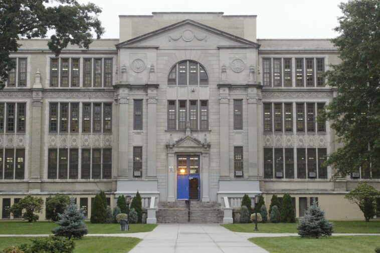 former-nyc-high-school-teacher-raped-student-for-years:-investigators