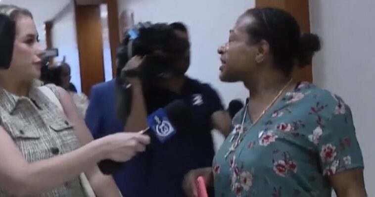 watch:-unlicensed-trans-funeral-home-director-accused-of-stealing-$22m-estate-and-keeping-organs-in-bucket-confronted-by-reporters-in-court:-“im-a-celebrity.-get-out-of-my-face-b*tch”