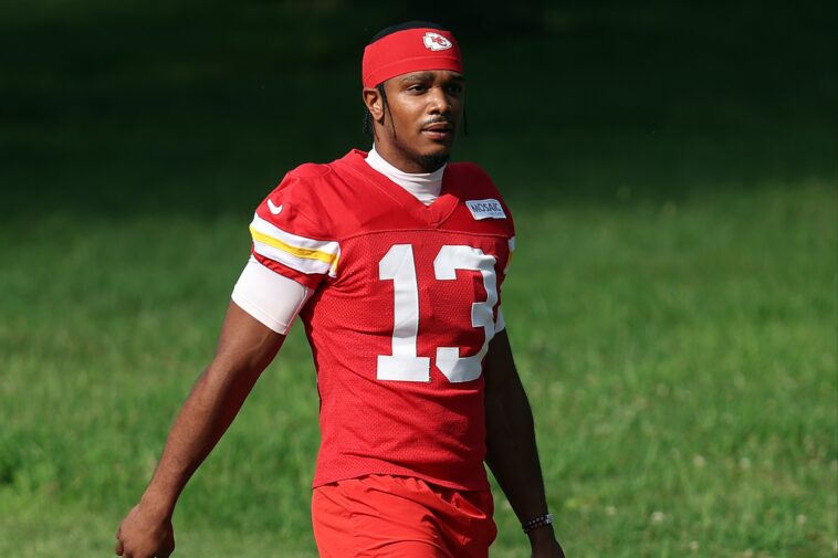 emerging-chiefs-rookie-cyrus-allen-leaves-on-cart-in-potential-injury-worry