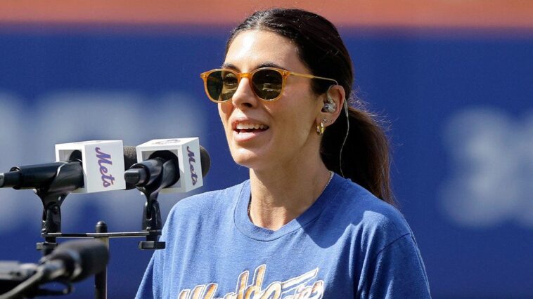 ‘sopranos’-star-sings-national-anthem-at-mets-game-on-same-day-that-fellow-castmember-dies