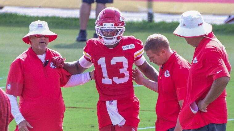 chiefs-rookie-standout-cyrus-allen-exits-practice-after-scary-collision-with-teammate-kaiir-elam