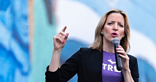 poll:-democrat-jocelyn-benson-gains-over-republican-john-james-in-michigan-governor’s-race