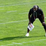 aaron-glenn’s-hands-on-approach-has-jets-defense-excited-to-ramp-things-up