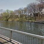 preschooler-nearly-drowns-in-nj-lake-—-but-quick-thinking-bystanders,-cops-save-her