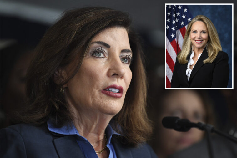 gov.-who-chul?-long-island-dems-don’t-mention-hochul-on-election-websites
