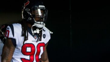 jadeveon-clowney’s-career-filled-with-high-expectations-is-now-supposed-to-deliver-a-houston-texans-super-bowl