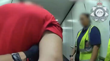 21-year-old-charged-with-assaulting-cabin-crew,-punching-passenger-on-flight-to-melbourne,-australia